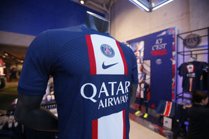 Paris Saint Germain Heimtrikot für die Saison 2022-23 veröffentlicht